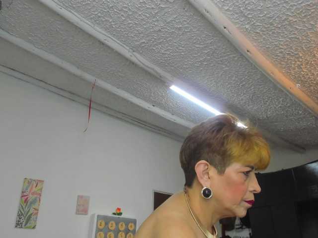 AngelinaStone65