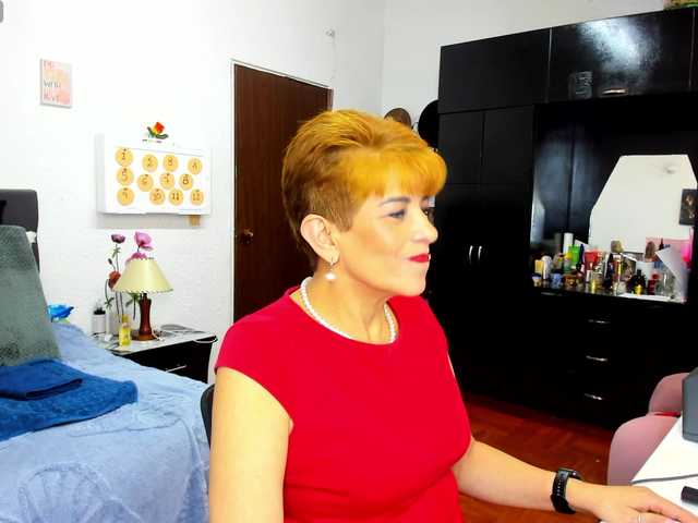 AngelinaStone65 live cam on BongaCams