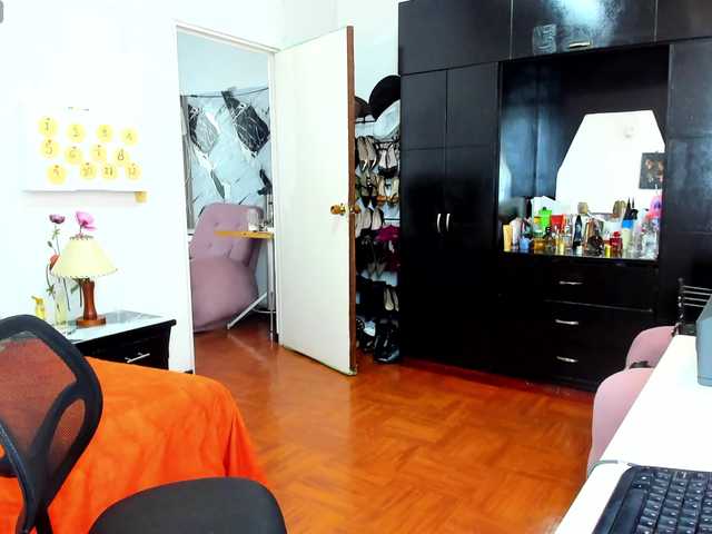 AngelinaStone65 live webcam show