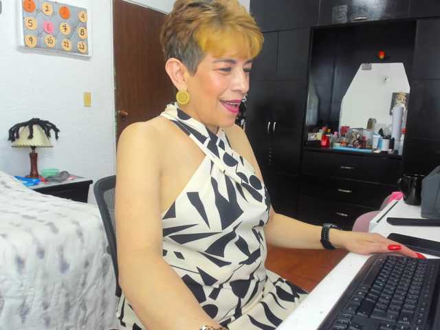 AngelinaStone65