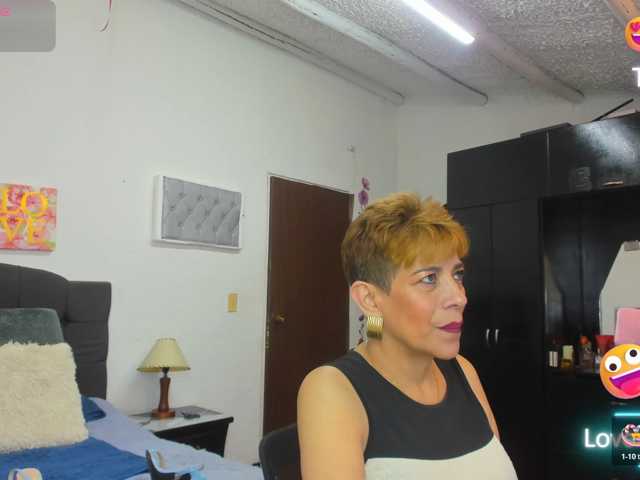 AngelinaStone65 live cam preview