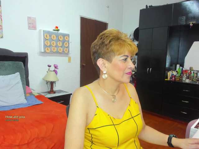 AngelinaStone65 live cam preview