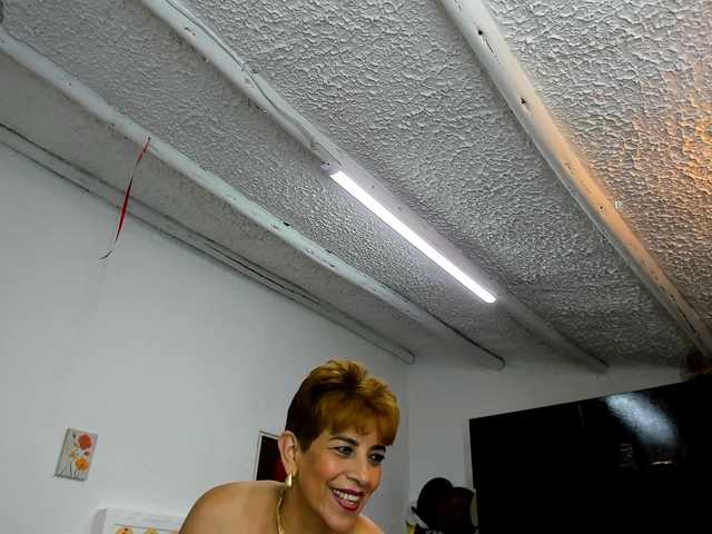 AngelinaStone65 live cam on BongaCams