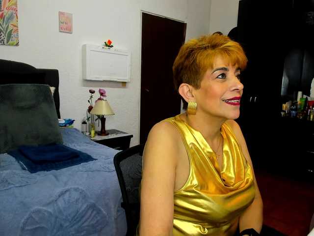 AngelinaStone65 live cam on BongaCams
