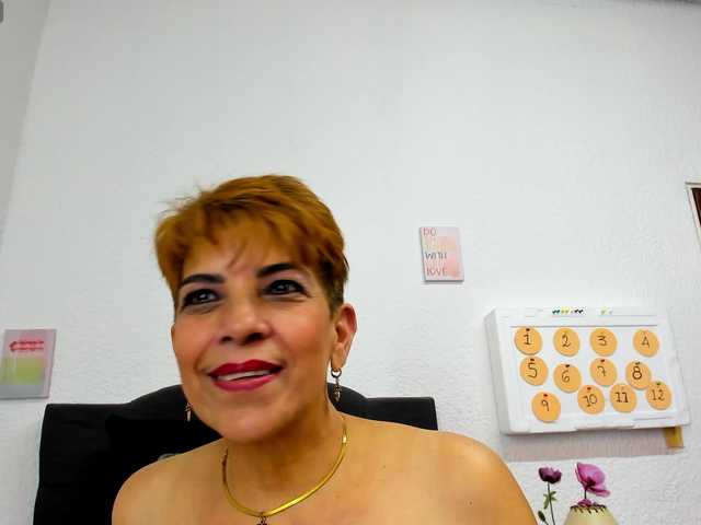 AngelinaStone65 live webcam show
