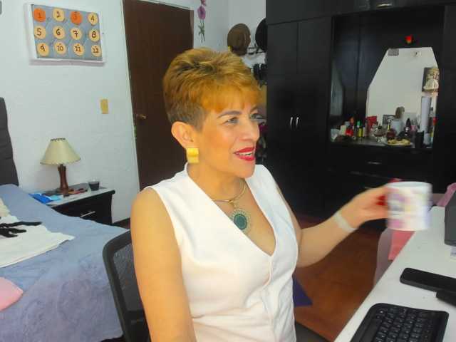 AngelinaStone65