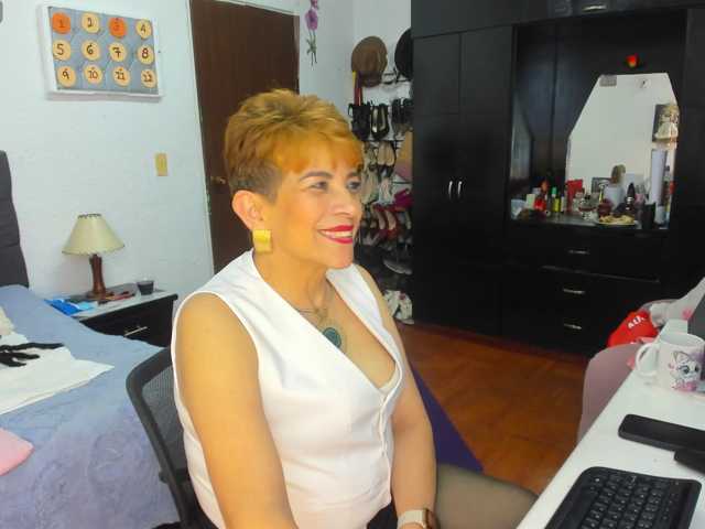 AngelinaStone65