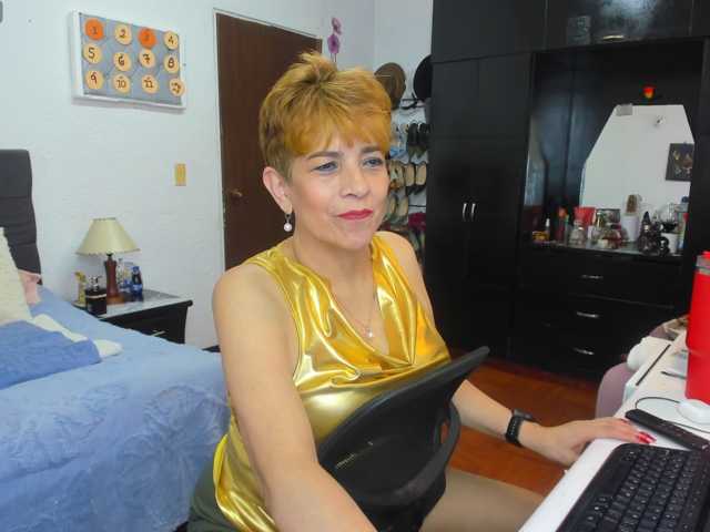 AngelinaStone65 live cam on BongaCams