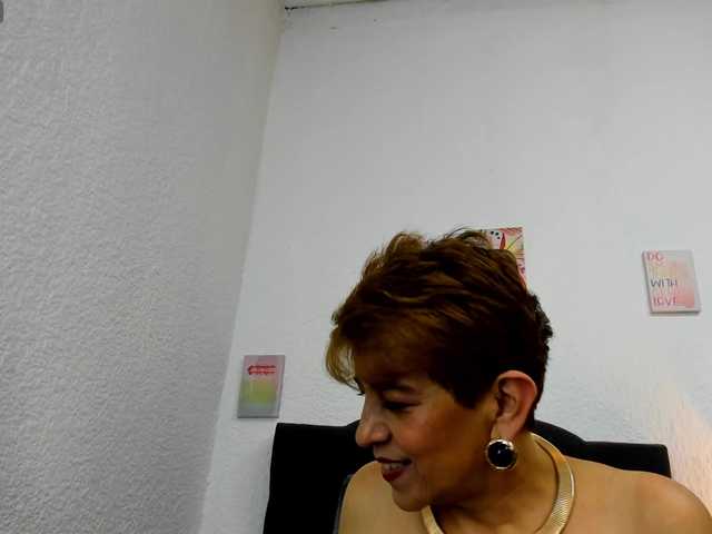 AngelinaStone65 live cam on BongaCams