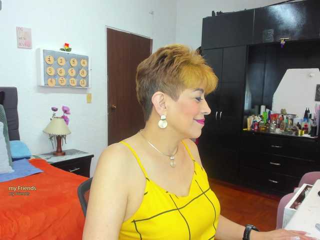 AngelinaStone65 live cam on BongaCams