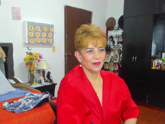 AngelinaStone65 live cam on BongaCams