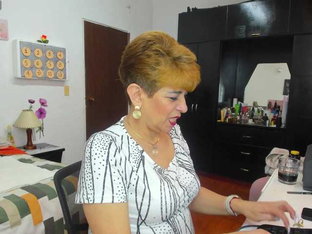 AngelinaStone65