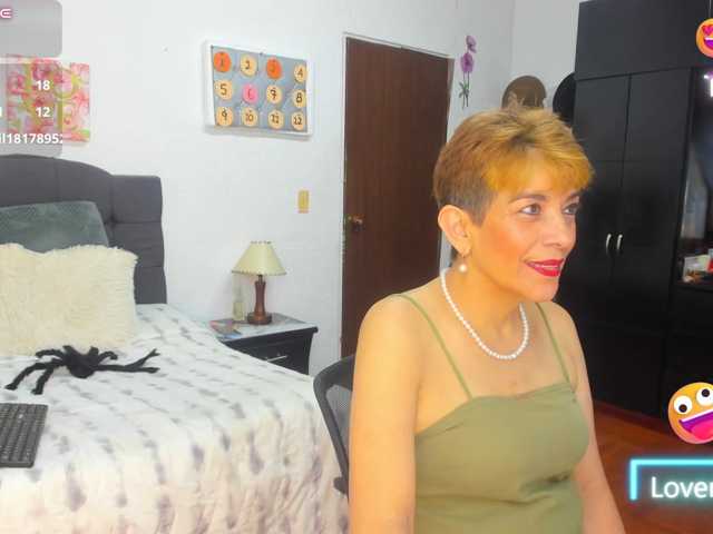AngelinaStone65 live cam on BongaCams