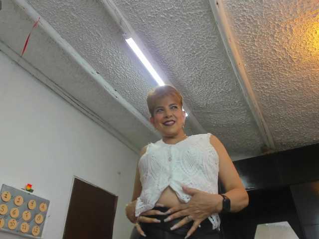 AngelinaStone65 live cam on BongaCams