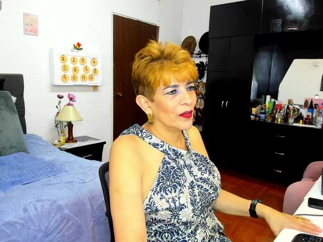 AngelinaStone65
