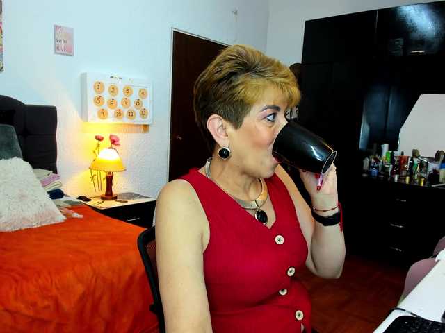 AngelinaStone65