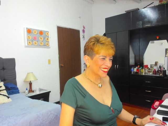 AngelinaStone65 live cam on BongaCams