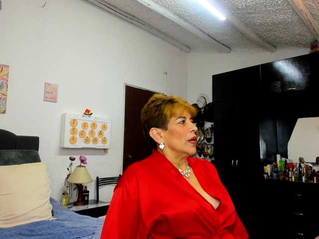 AngelinaStone65 live cam on BongaCams