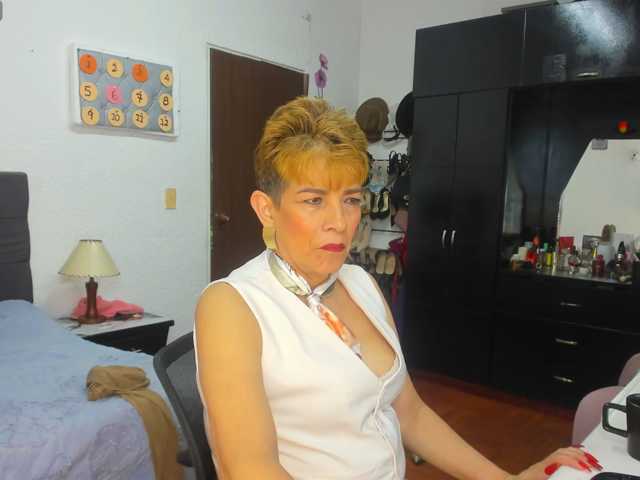 AngelinaStone65
