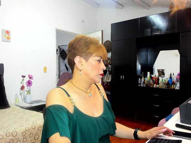 AngelinaStone65