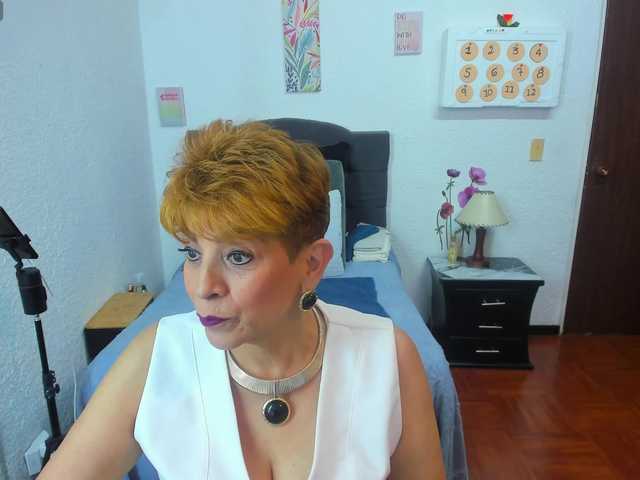 AngelinaStone65 live cam on BongaCams