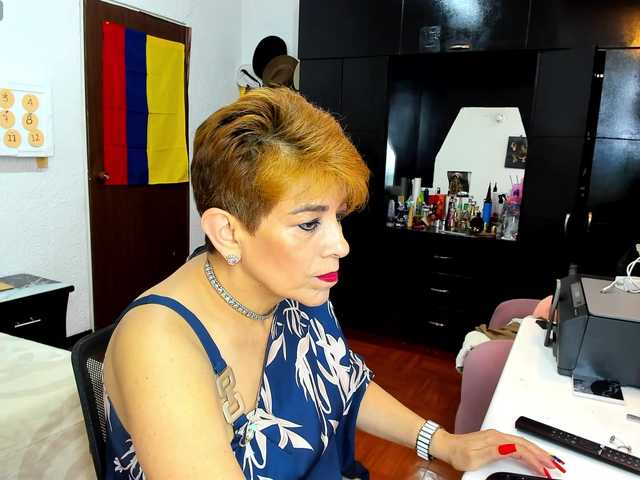 AngelinaStone65