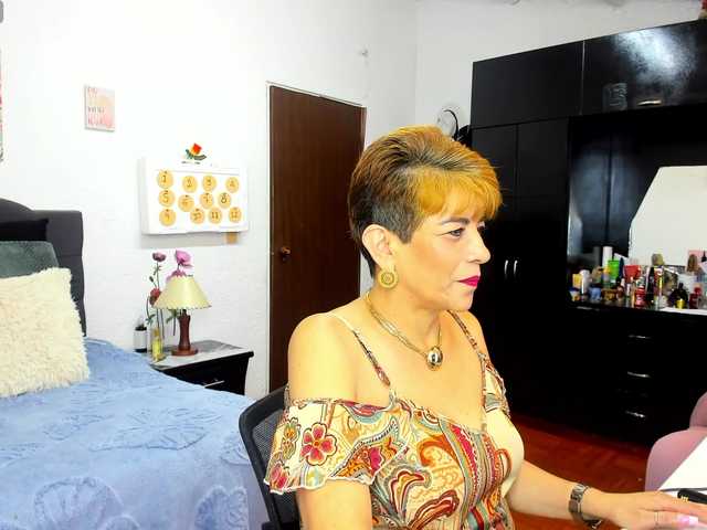 AngelinaStone65 live cam on BongaCams