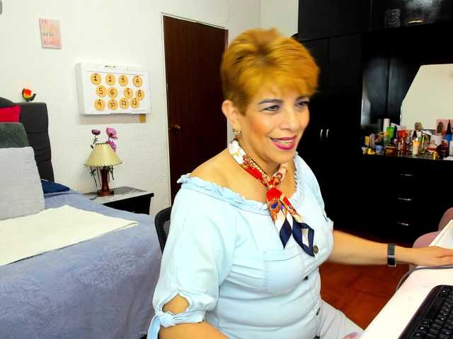 AngelinaStone65