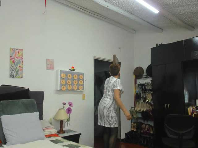 AngelinaStone65 live cam on BongaCams