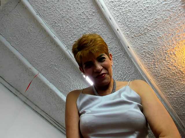 AngelinaStone65 live cam on BongaCams