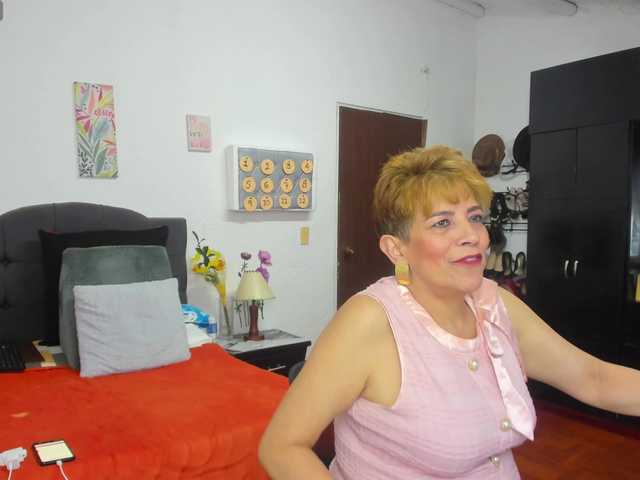 AngelinaStone65