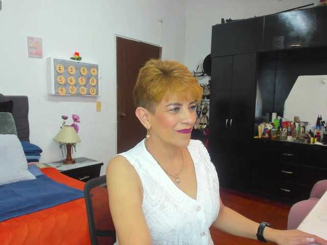 AngelinaStone65