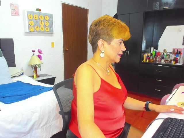 AngelinaStone65
