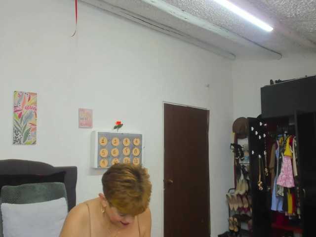 AngelinaStone65 live cam on BongaCams