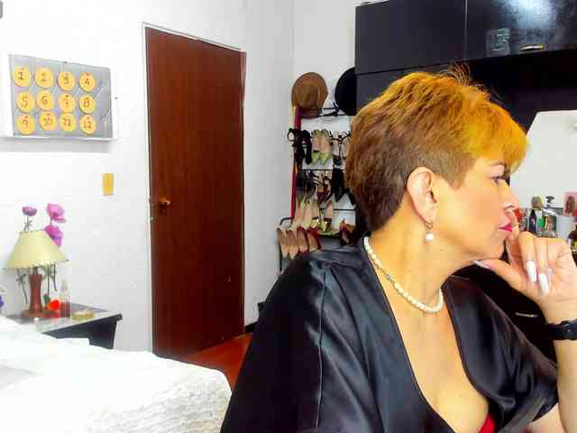 AngelinaStone65 webcam
