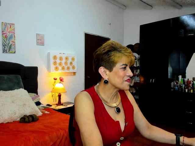 AngelinaStone65 webcam