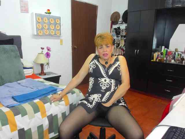 AngelinaStone65