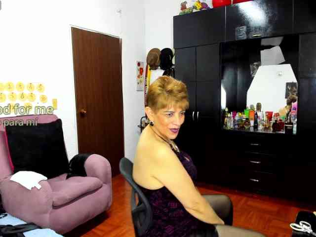 AngelinaStone65 webcam