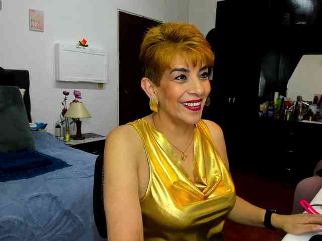 AngelinaStone65 webcam