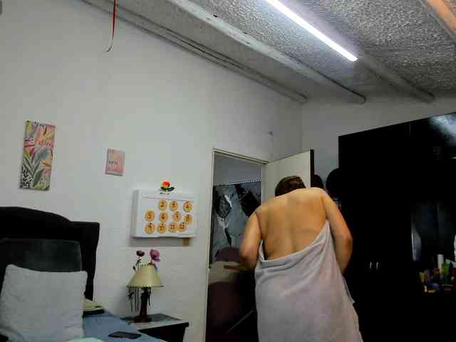 AngelinaStone65 webcam