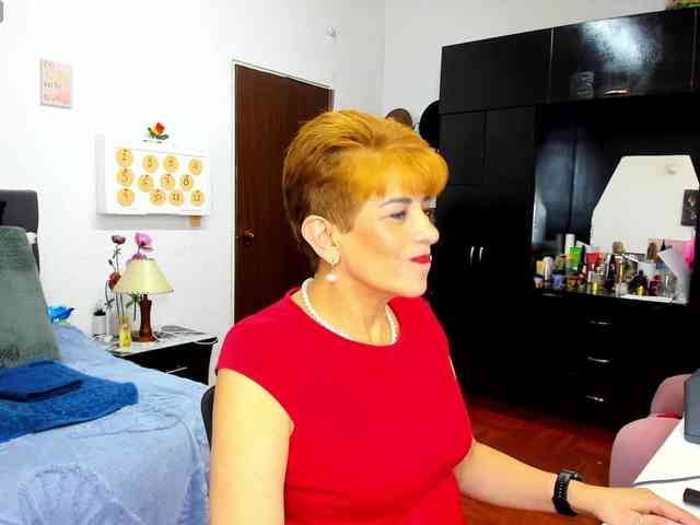 AngelinaStone65 webcam