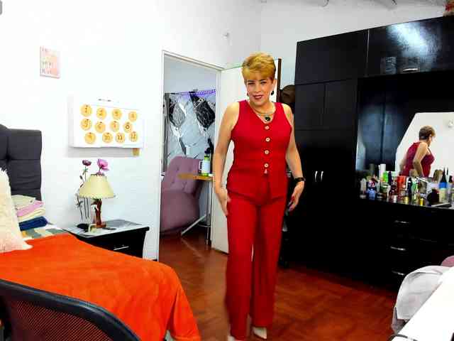 AngelinaStone65 webcam