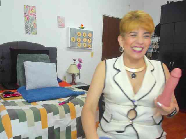 AngelinaStone65 webcam