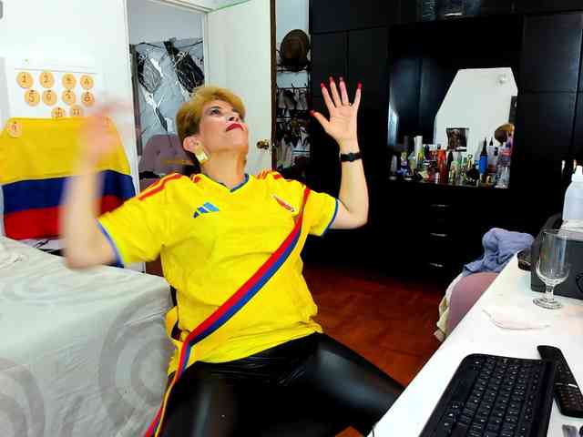 AngelinaStone65 webcam