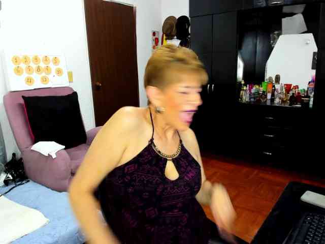 AngelinaStone65 webcam