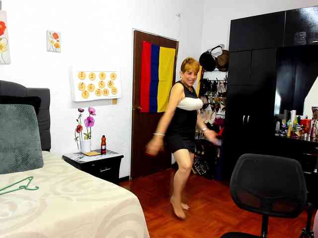 AngelinaStone65 webcam