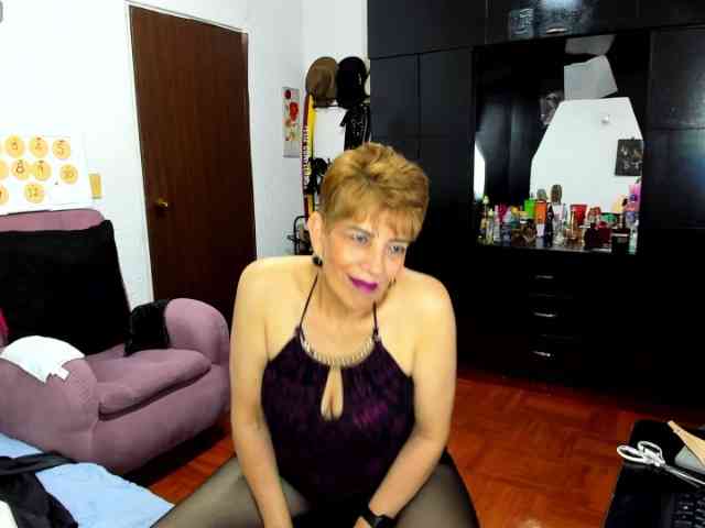 AngelinaStone65 webcam