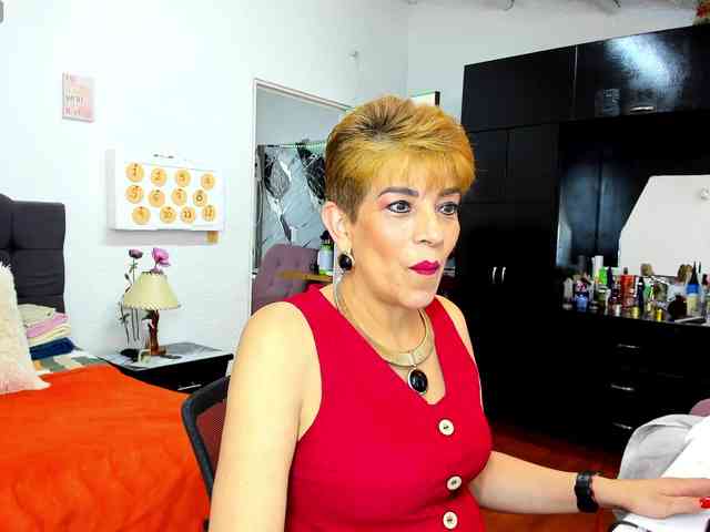 AngelinaStone65 webcam