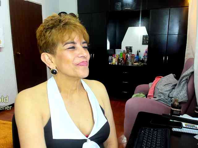 AngelinaStone65 webcam