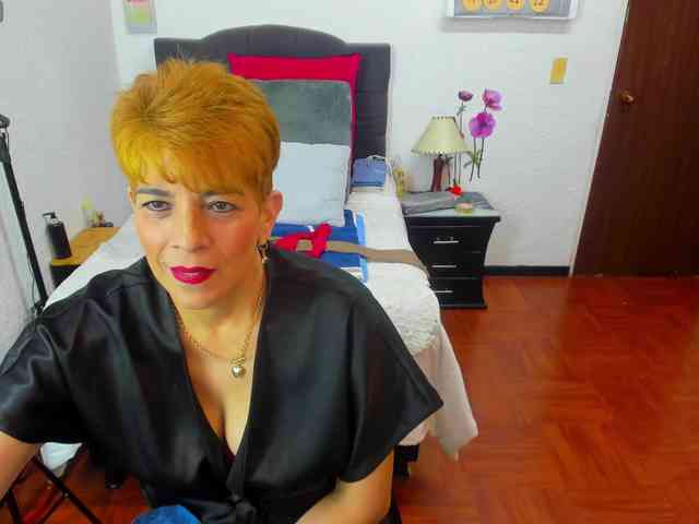 AngelinaStone65